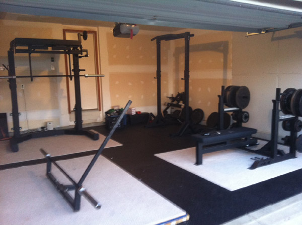 nice garage gym - Power lifter much?
