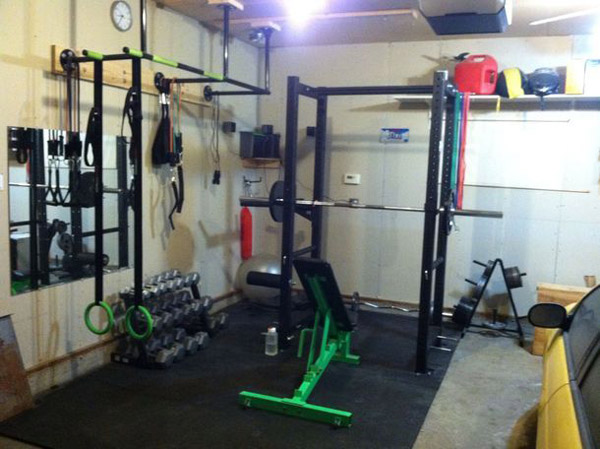 garage gym photo - the green machine gym