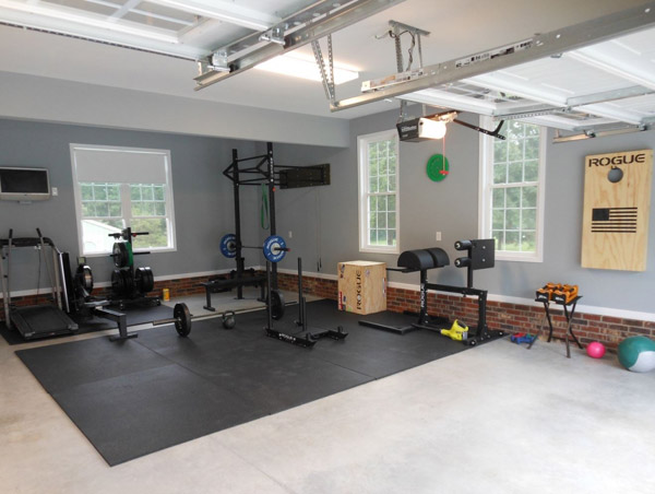 Great garage gym - Lots of space and sunlight - probably a very nice house as well