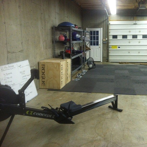 Looks like there is a lot of space in this garage - cool concept 2