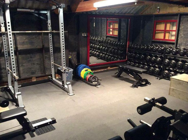 This basement gym (looks to be a basement) is total beast mode. Insane dumbbell collection #beastmodeon