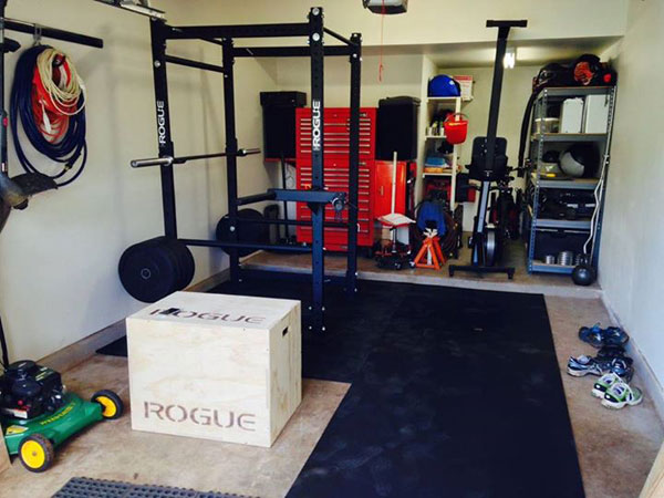 Garage gym, still need to make space for the tools and lawn mower #gymlife