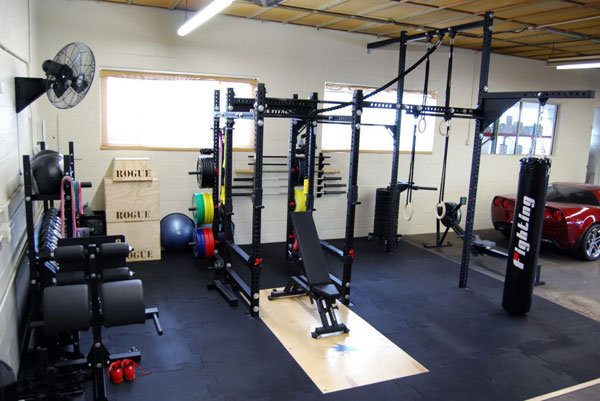 Huge Garage Gym - Complete with both rack and rigging, GHD, dumbbells, and pretty much everything