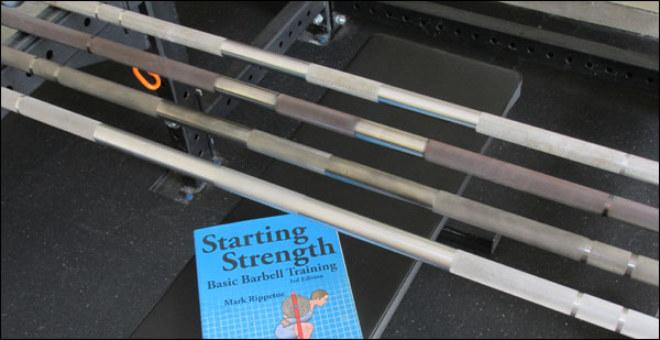 Borrowed image from Starting Strength guide - bar knurl patterns