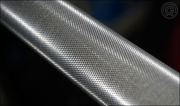 Up close look of the Grizzly Power Bar's knurling