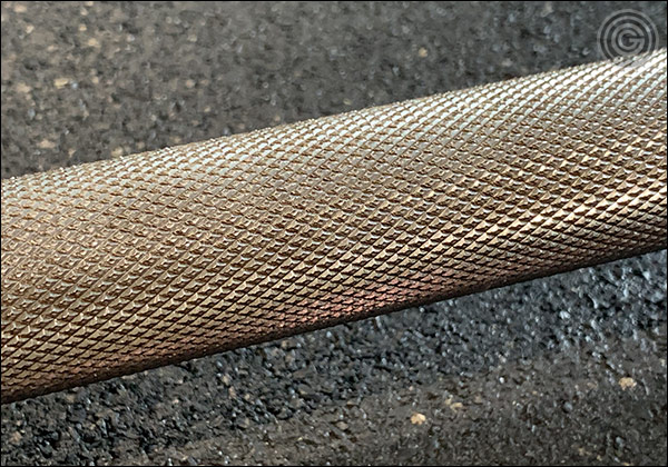 Close up of the Buddy Capps Texas Deadlift Bar Knurling