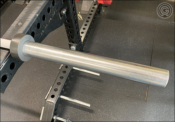 The chrome sleeves of the Hybrid Bar. You can see the contrast from the matte chrome shaft to the shiny chrome sleeves. It's a very pretty barbell.