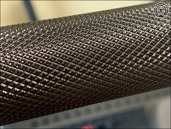 Rogue Ohio Power Bar E-Coat Edition - Knurling Close-Up